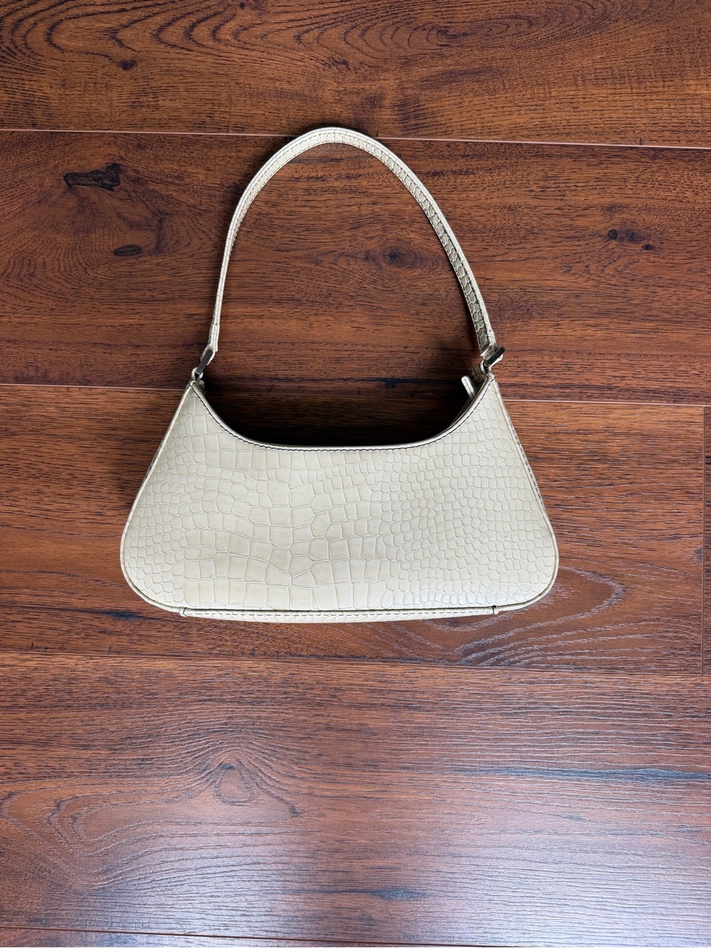 Cream Croc-Embossed Shoulder Bag - Elegant Everyday Style
